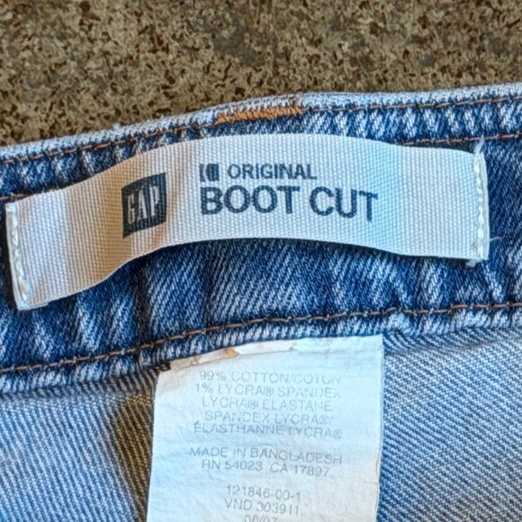 GAP Boot Cut Ankle Jeans - Picture 7 of 11
